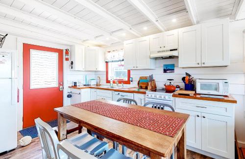 Wellfleet House | Dunes Edge