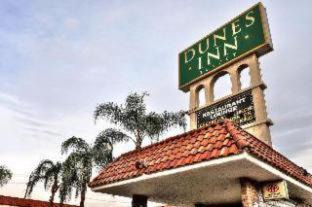 Hollywood Hotel | Dunes Inn - Sunset