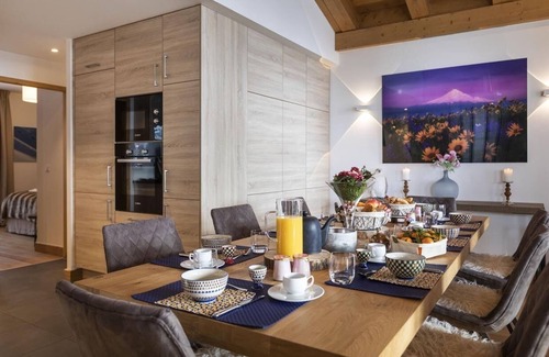 Les Eucherts Apartment | Duplex 200m², full services 4 *, 5 bedrooms, 5 bathrooms/d, south balcony and 3 parking spaces
