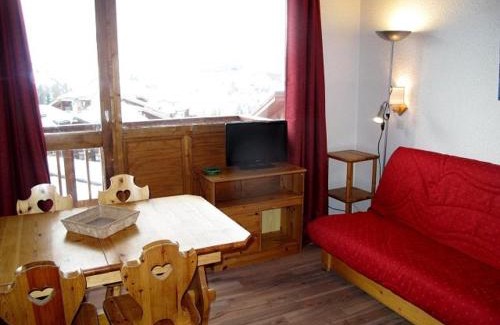 Plagne Villages Apartment | Duplex 6 pers près des pistes avec balcon, casier à skis, cuisine équipée - FR-1-351-126