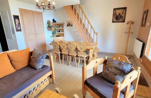 Saint-Michel-de-Chaillol Apartment | Duplex 8/9 pers avec terrasse Sud, proche pistes, Wi-Fi, animaux OK, parking + options - FR-1-393-92