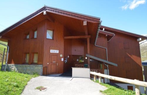 Les Menuires Apartment | Duplex 8 personnes ski aux pieds Les Menuires animaux admis - FR-1-452-105