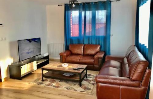 Vendeville Apartment | Duplex agréable et spacieux 3 chb dont 1 communicante
