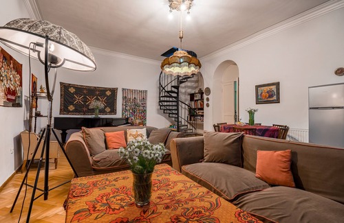 Tbilisi City Centre Apartment | Duplex Art House In The Heart Of Tbilisi