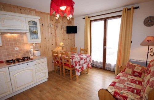 Valloire Apartment | Duplex cosy 4 pers. à Valloire, proche télécabine et loisirs, avec jardin et parking privé - FR-1-263-206
