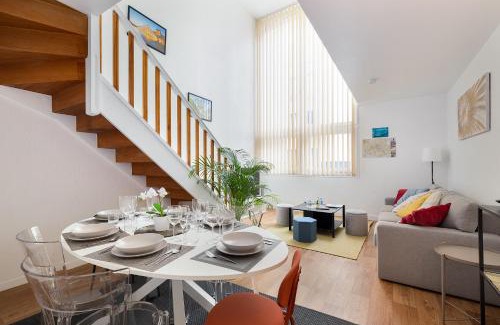 Asnieres-sur-Seine Apartment | Duplex Cosy 6 personnes - Parking Gratuit - 15 min Centre de Paris Metro 13