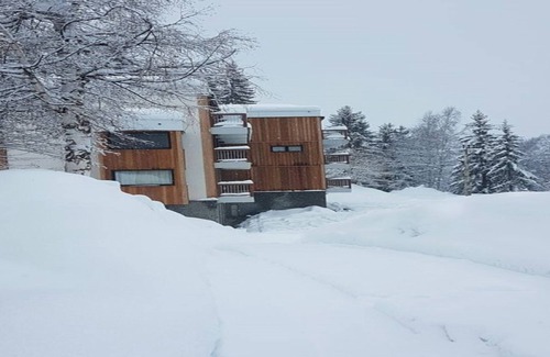 Courchevel Apartment | DUPLEX COURCHEVEL 1550 2-star rating