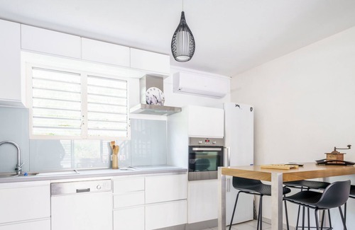 Dampierre Apartment | Duplex des Méridiennes and its terrace - Welkeys