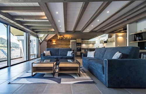 Albiez-le-Vieux Apartment | Duplex in Albiez-Montrond with terrace