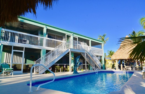 Marathon Villa | DUPLEX IN DUCK KEY 3/2 W/90' Private Dock, Trailer Storage included