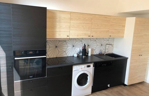 Villeveyrac Apartment | Duplex Jaden - 3 rooms - Air-conditioned 80sqm - 10min from the Beach