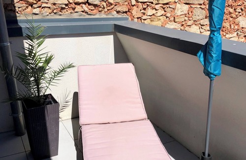 Villeveyrac Apartment | Duplex Jaden - 3 rooms - Air-conditioned 80sqm - 10min from the Beach