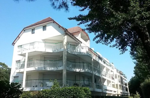 La Baule-Escoublac Apartment | Duplex, last floor south terrace, wifi, quiet, beach 5 minutes walk