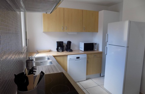 Lacanau-Ocean Apartment | DUPLEX NEAR BEACH WITH PRIVATE PARKING + TERRACE and TWO BEDROOMS