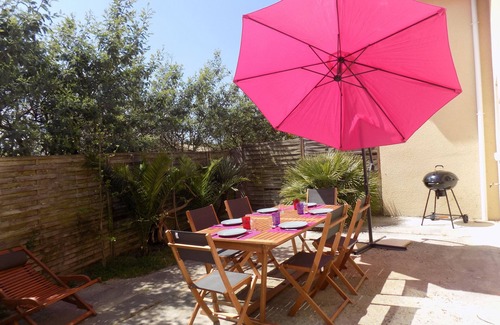 Lacanau-Ocean Apartment | DUPLEX NEAR BEACH WITH PRIVATE PARKING + TERRACE and TWO BEDROOMS