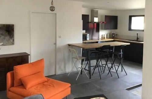 Bellevue House | Duplex Of 75m² With Garden Near The Loire