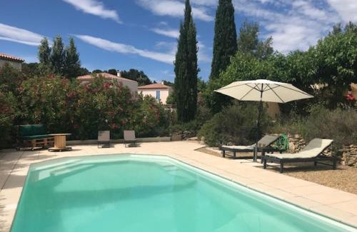 Pelissanne House | Duplex pour 2 à 4 personnes avec piscine au coeur des vignes