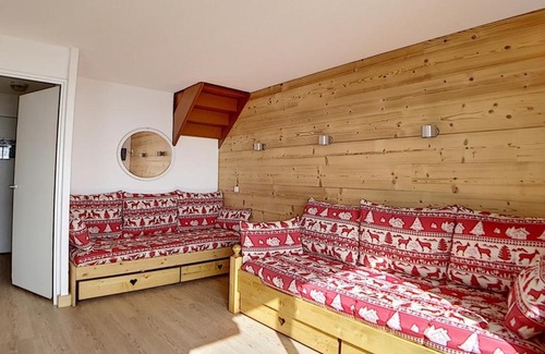 Reberty Apartment | Duplex rénové avec balcon, proche des pistes, TV, lecteur DVD, parking, commerces à 50m - FR-1-344-789
