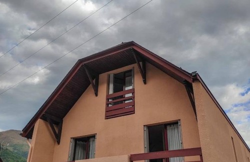 Esquieze-Sere Apartment | Duplex Studio for 5 with Balcony and Parking, Close to Luz-Saint-Sauveur Center