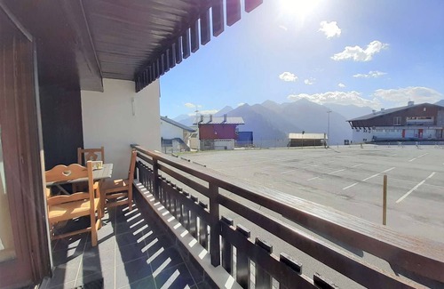 Pla d'Adet Apartment | Duplex T3 Cozy for 6 at 1700m Altitude – St-Lary-Soulan, South-Facing, 2 Stars