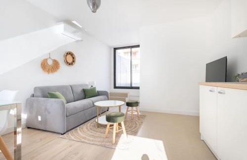 1st Arrondissement Apartment | Duplex / Terrasse / Longchamp