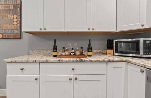 St. Augustine House | Dupont Lodge- BBQ, fire pit, 7 min to beach