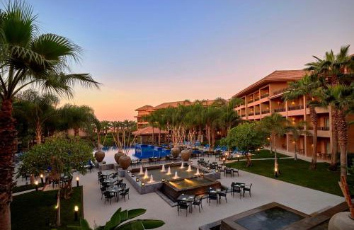 New Cairo Hotel | Dusit Thani LakeView Cairo