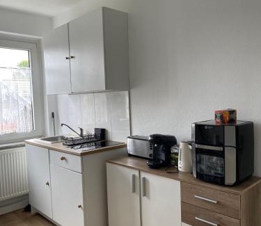 Buchholz Apartment | Düsseldorf Messe and Airport, 2-bedroom Apartment with Kitchen and Garden