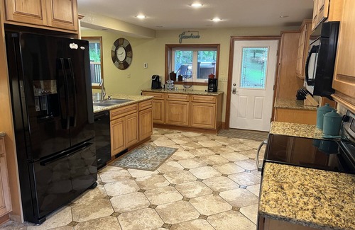 Mount Vision House | Dutch Hill Manor I, Upscale, near All Star + Dreams Park, fire pit, 1 of 2 units