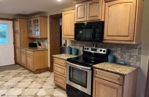 Mount Vision House | Dutch Hill Manor I, Upscale, near All Star + Dreams Park, fire pit, 1 of 2 units