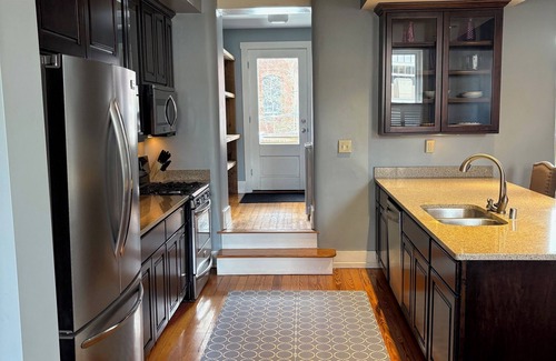 Frankfort Apartment | Duvall's Downtown Guest Retreat