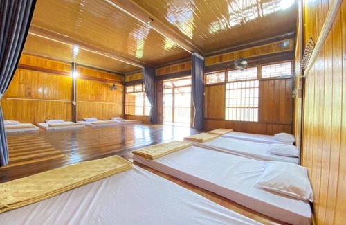 Nam Mau Hotel | Duy Tuyen Ba Be Homestay Free BBQ