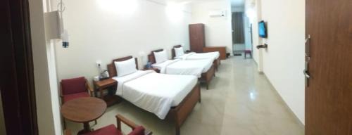 Vrindavan Hotel | DWARKA KUNJ