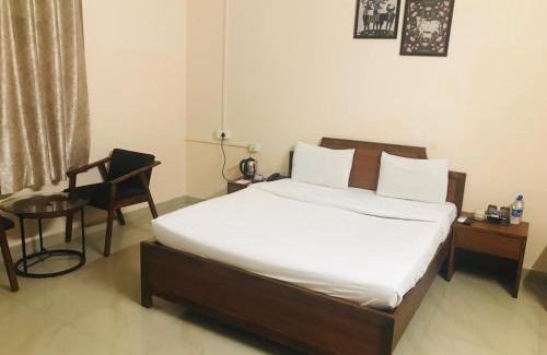Vrindavan Hotel | DWARKA KUNJ