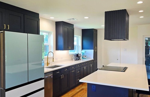 Dallas House | DwellHaus: Xtended stay, 3B, 2.5Ba, big yard, dog friendly, quiet cul-du-sac