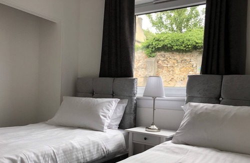Dysart Apartment | Dysart Sea View Apartment