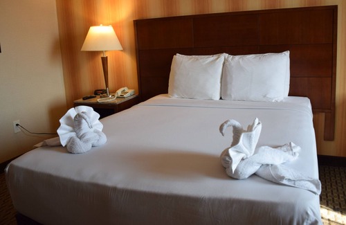 Hopelawn Hotel | E Hotel Banquet & Conference Center