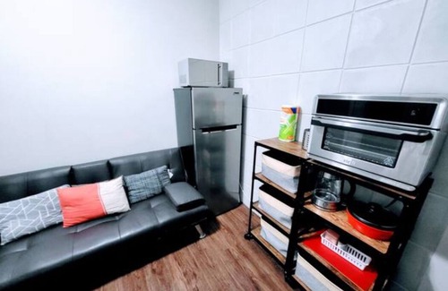 East Ybor Apartment | E9th entire 1 bedroom place with kitchenette