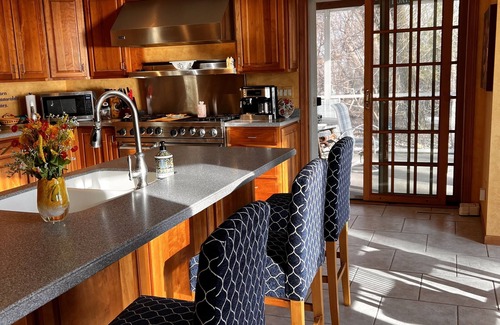 Butte Des Morts House | EAA! Executive house with spectacular sunsets; 6 bedrooms