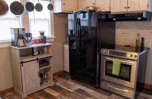 Oshkosh House | EAA Rental, 6 Minutes From EAA Grounds!