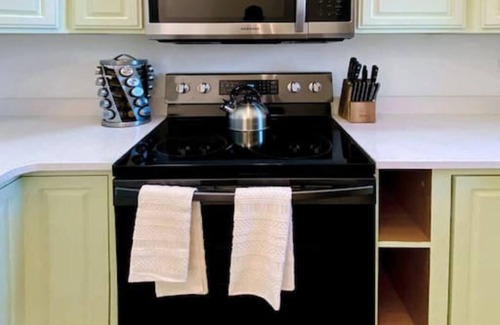 Enterprise Apartment | Eagle Cap Escape - Pet Friendly, Bright and Modern!