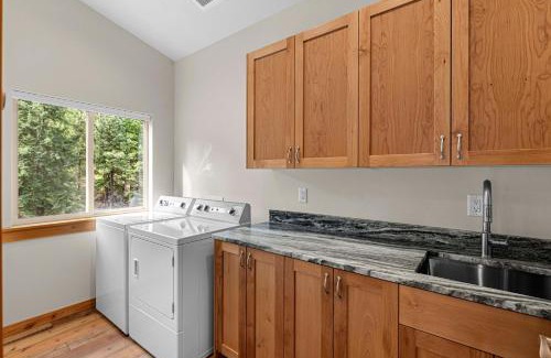 Leavenworth House | Eagle Creek Hideaway
