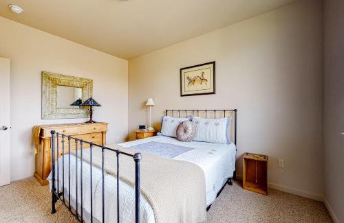 Redmond House | Eagle Crest Highland Getaway