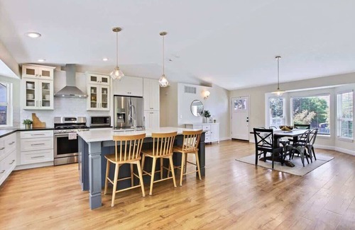 Eagle House | Eagle ID Getaway | 4 bed 3 bath | Fully renovated