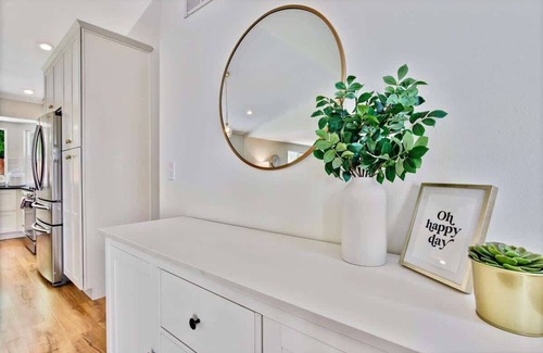 Eagle House | Eagle ID Getaway | 4 bed 3 bath | Fully renovated