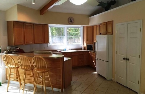 La Pointe House | Eagle Moon - Nonagon Home nestled in the Woods and minutes away from Town