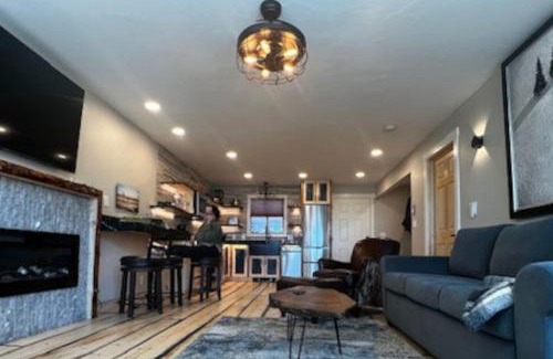 Beaver House | Eagle Point Ski Resort 13 Wooded Ridge Condos