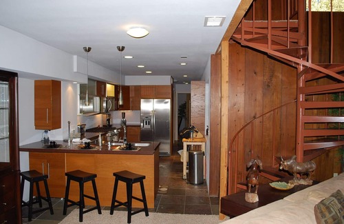 Idyllwild Cabin | Eagle Rest Lodge - Upscale Seclusion with Dramatic Views & EV Charging