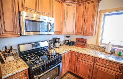 Castle Glen Estates House | Eagle Ridge Views-1648 by Big Bear Vacations