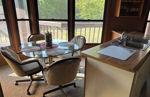 Eagle River House | Eagle River Cherry Tree House - Quaint 2-bedroom house - Sleeps 6